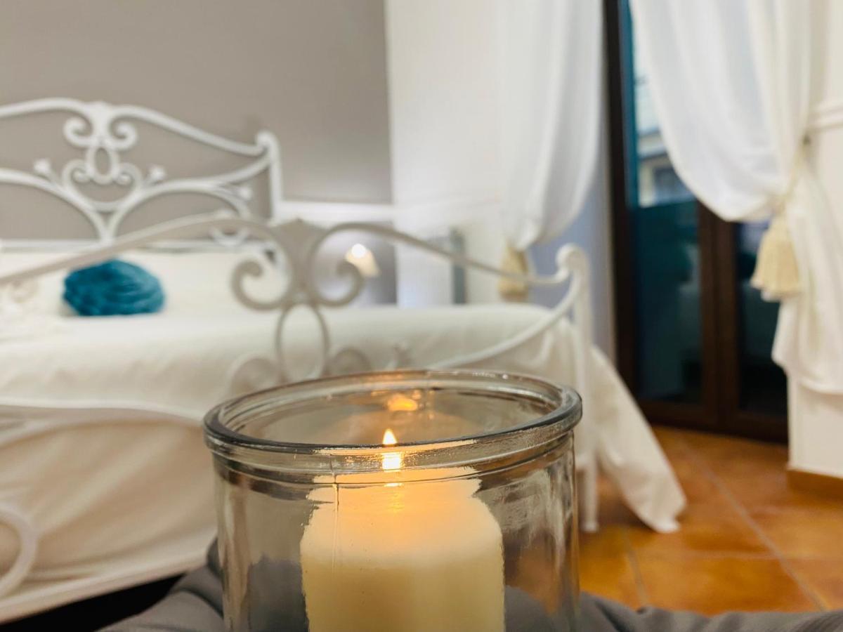Miluar - Centro Storico - Lungo La Via Della Musica Bed & Breakfast Наполи Екстериор снимка